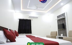Hotel Jag-Laxmi Palace Ujjain ! Prime Location ! Near Mahakal Temple And Railway Station